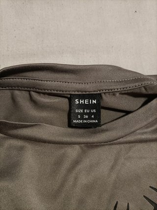 Camisa Manga Larga Gris con Estampado