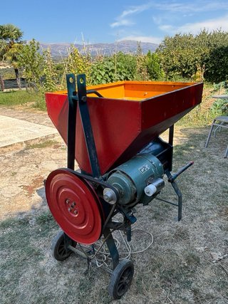 Peladora eléctrica almendras ESTUPIÑA