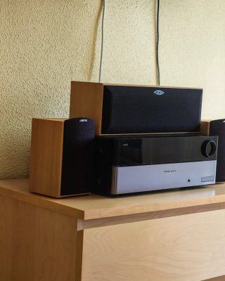 Amplificador y Altavoces