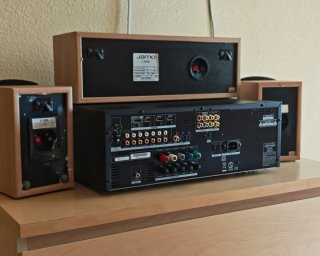 Amplificador y Altavoces