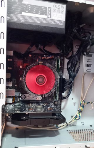 PC, Core I5 9400, 32GB DDR4, Nvidea GTX 1050 Ti