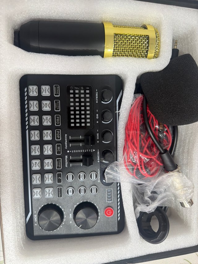 Mesa de Sonido Bluetooth + Micrófono