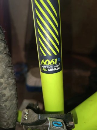 Bicicleta de Montaña Btwin Amarilla