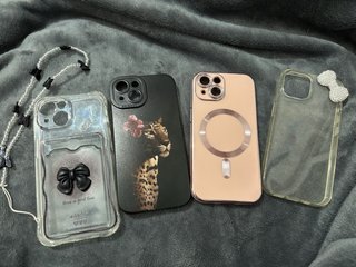Lote de 4 Fundas para iPhone 15