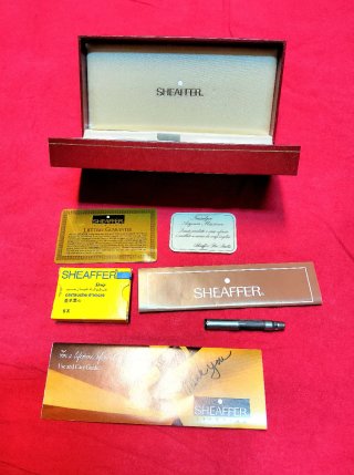 Cofanetto Sheaffer con accessori