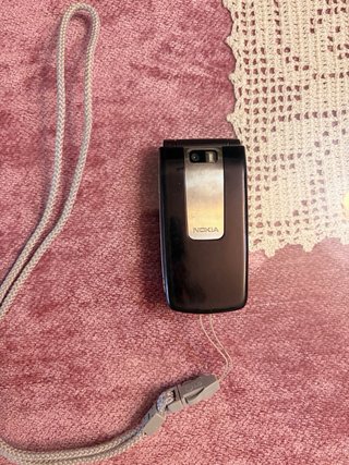 Móvil Nokia Color Berenjena