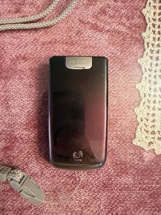 Móvil Nokia Color Berenjena