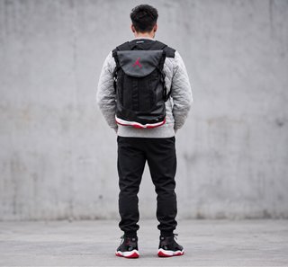 Mochila Jordan 11 Bred vintage