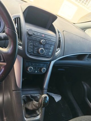 Opel Zafira Tourer 2016