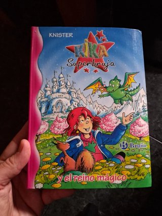 Kika Superbruja y el reino mágico