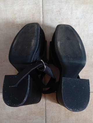 Tacones negros Pull&Bear