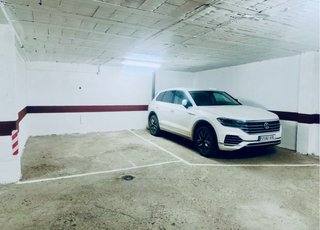 Se alquila plaza de garaje para coche