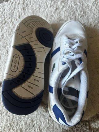 Zapatillas Lacoste Blancas y Azules