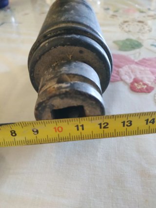 Llave de impacto larga con adaptador