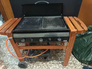 Barbacoa de Gas con Carro