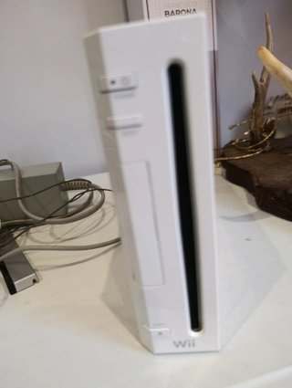 Nintendo Wii con FIFA 12 y mandos