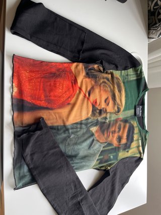 Camiseta Manga Larga Bershka Talla S