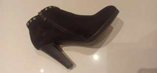 Stivaletti scamosciati neri tacco 10