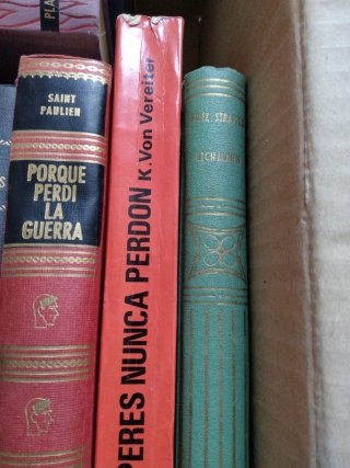 Caja de libros Hitler segunda Guerra Mundial