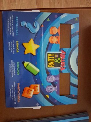 Juego de mesa Party & Co Family