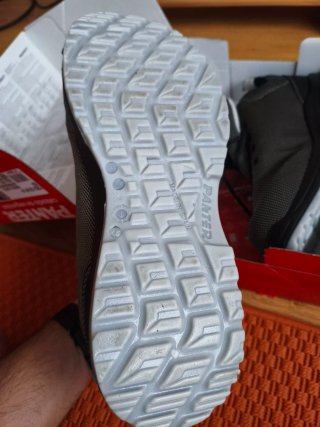 Zapatos de seguridad Panter S3 talla 44.