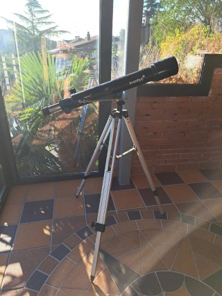 Telescopio Levenhuk Skyline para piezas