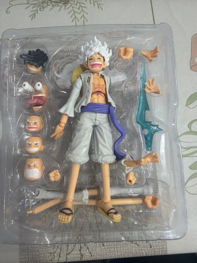 Figura Shf Monkey D Luffy One Piece leer