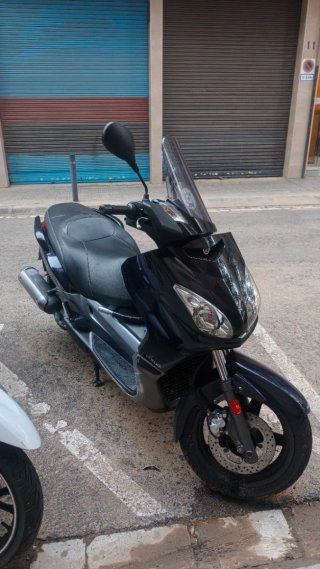 Yamaha XMAX