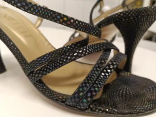 Sandalias Negras Neith Talla 38