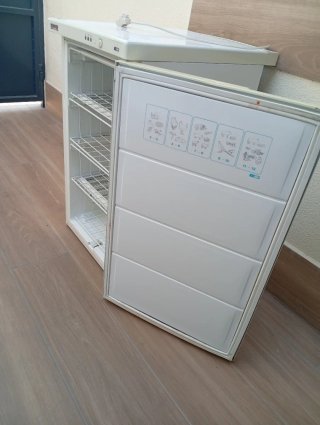 Congelador Bajo Encimera Rommer