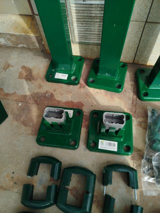 5 Postes d aluminio hércule 1.05+tornillos+bases
