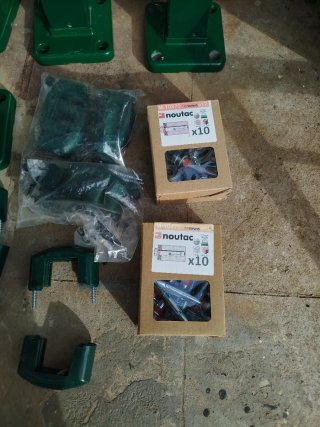 5 Postes d aluminio hércule 1.05+tornillos+bases