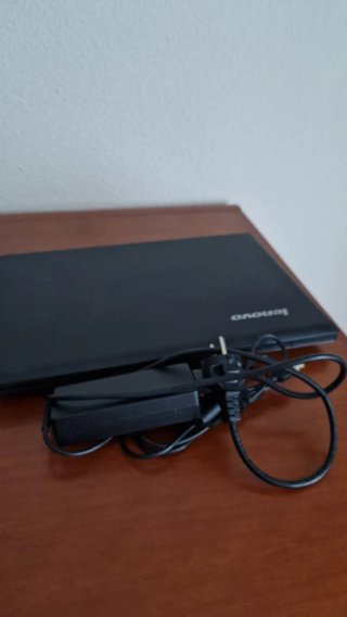 Pack 2 portátiles Lenovo y Toshiba