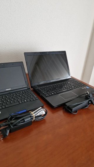 Pack 2 portátiles Lenovo y Toshiba