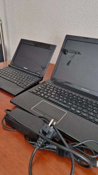 Pack 2 portátiles Lenovo y Toshiba