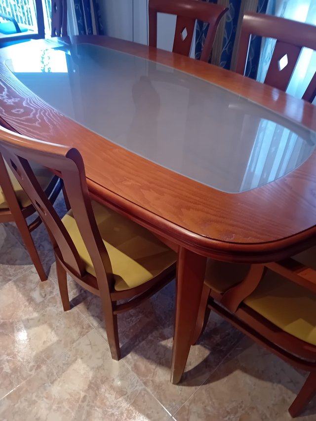 MESA SALÓN, 4 SILLAS Y 2 SILLONES 60€, CARTAGENA