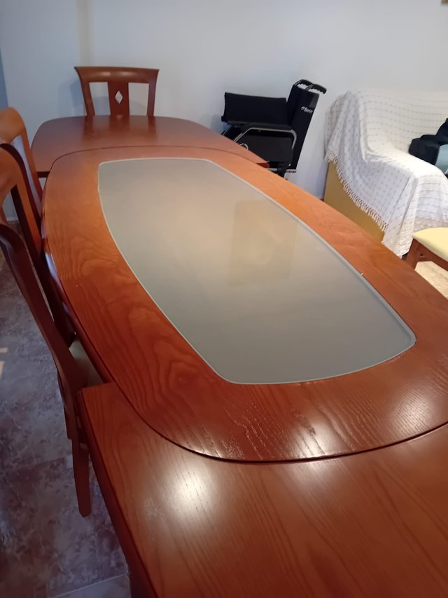 MESA SALÓN, 4 SILLAS Y 2 SILLONES 60€, CARTAGENA