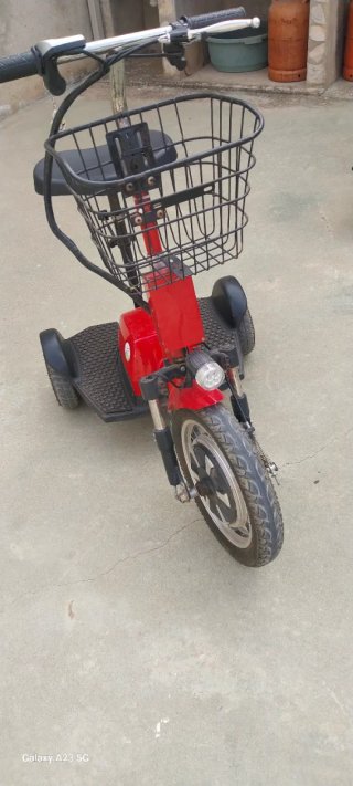 Scooter movilidad reducida 3 ruedas
