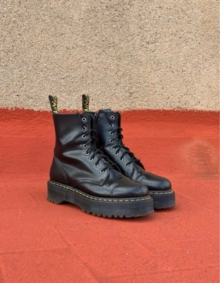 Botas Dr. Martens Negras Plataforma