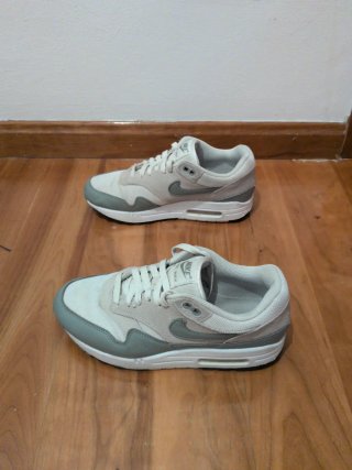 Zapatillas Nike Air Max grises y verdes