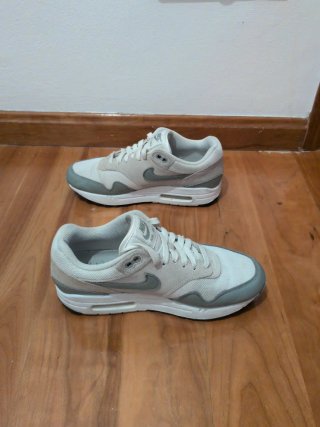 Zapatillas Nike Air Max grises y verdes