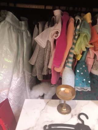 Lote 8 perchas Nancy para ropa de muñeca