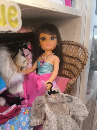 Lote 8 perchas Nancy para ropa de muñeca