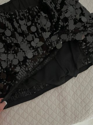 Falda pantalón de lentejuelas negra