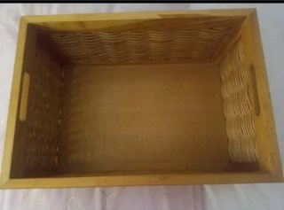 Cesta mimbre y madera