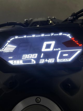Yamaha MT-07 2024 - 3.900 km - Escape Mivv