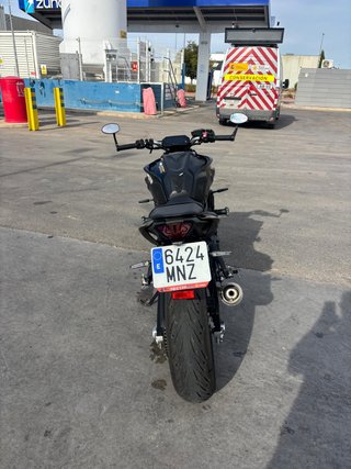 Yamaha MT-07 2024 - 3.900 km - Escape Mivv