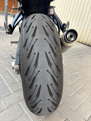 Yamaha MT-07 2024 - 3.900 km - Escape Mivv