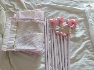 Cuna de juguete para muñecas