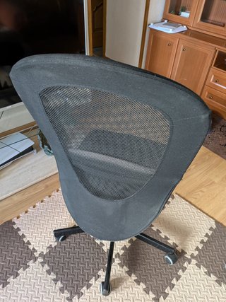 Silla de oficina ergonómica negra